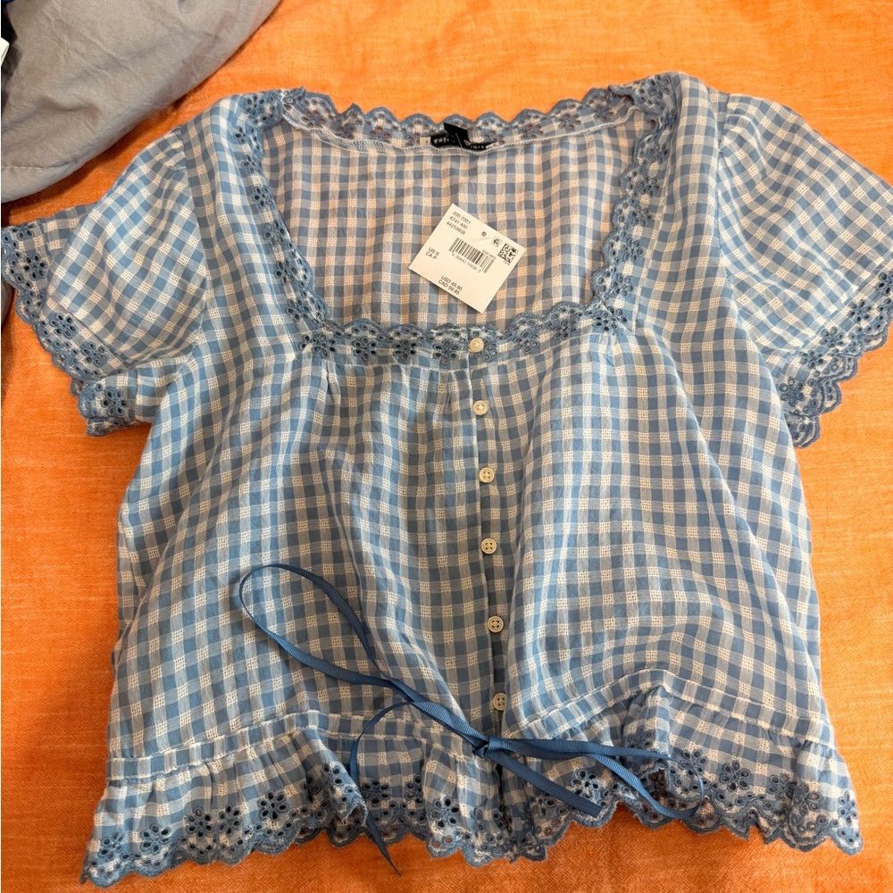 American Eagle Outfitters Light Blue and White Gingham Lace-Trim Crop Top